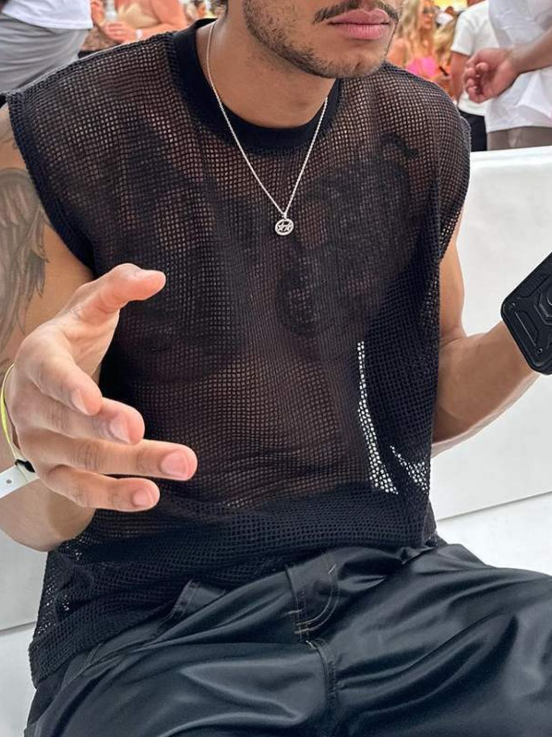 15b0e523-2dff-4695-9604-9163c7122c2b-Max