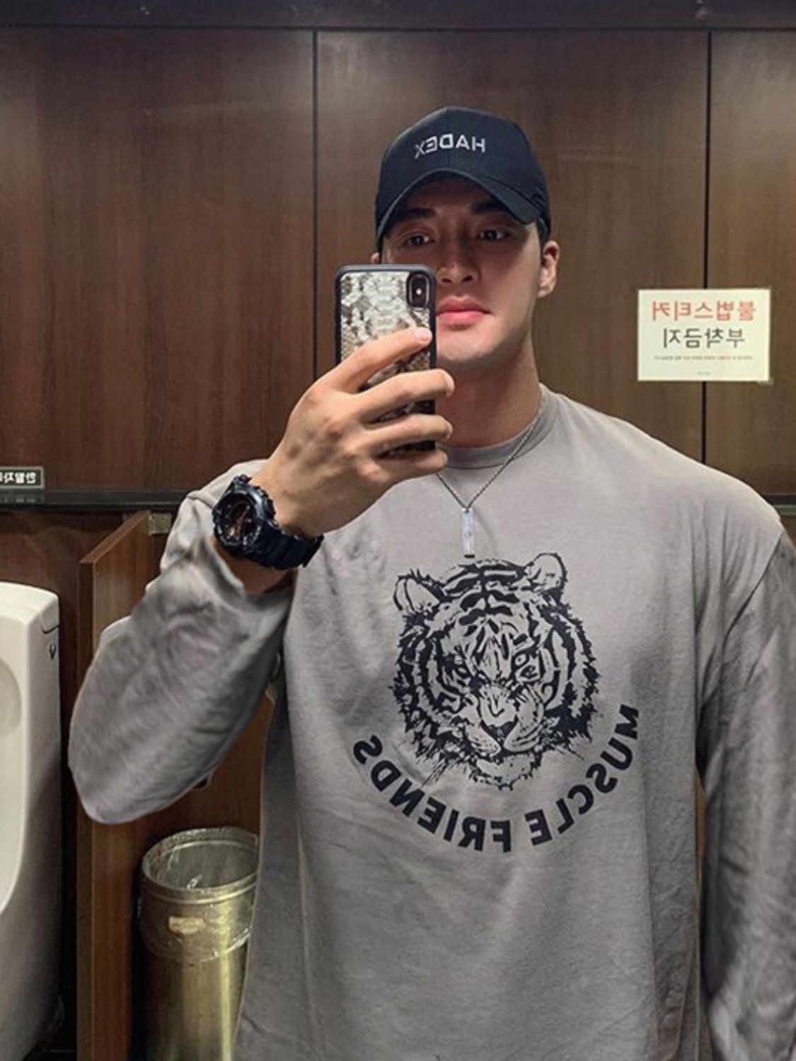 2c05315f-fd9e-42a2-9131-9598ae93d361-Max