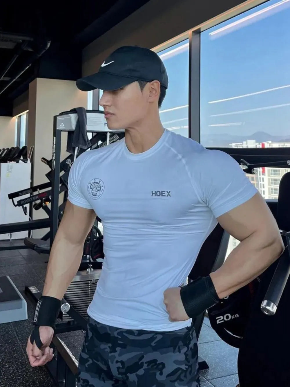 c040bdc9-a76b-450d-8c2e-58b65cf9aa00-Max