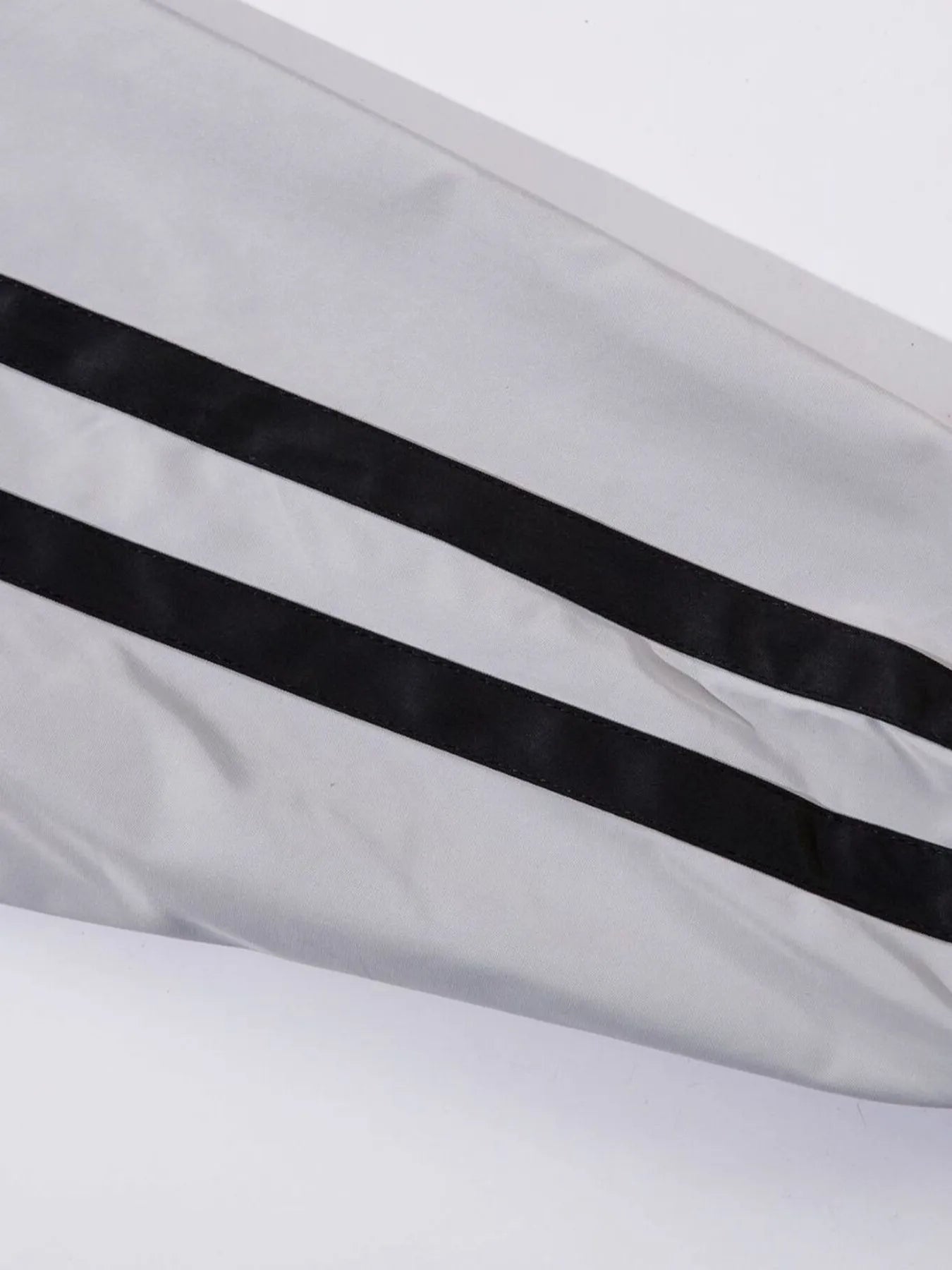 51ef469b8ff4454ea93b5cfff886dfa4-Max-Origin